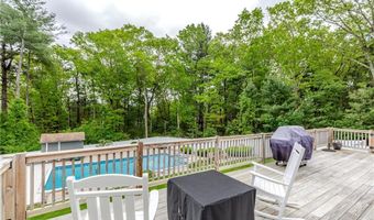 3 Blue Spruce Dr, Coventry, RI 02816