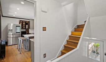 1952 CANTERBURY Rd, Abington, PA 19001