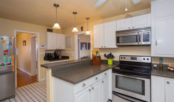 912 S 6th St, Artesia, NM 88210