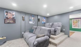 7 Cathedral Ct, Cumberland, RI 02864