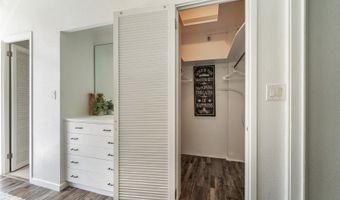 1020 Green St 208, Honolulu, HI 96822