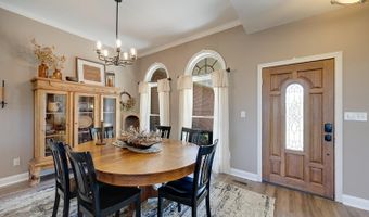 5120 Country Hills Dr, Aurora, IN 47001