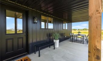 1372 N 150 Rd, Baldwin City, KS 66006
