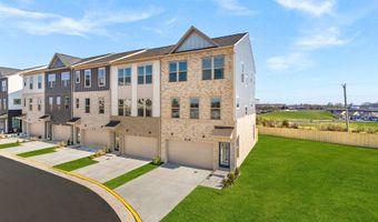 2461 MYSTIC MAROON Ter, Ashburn, VA 20147