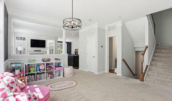911 WHITSTABLE Blvd, Arnold, MD 21012