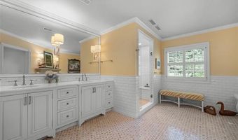 25733 River Dr, Franklin, MI 48025