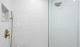 490 MAKO Dr, Atlantic Beach, FL 32233