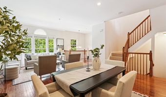 518 WINDING ROSE Dr, Rockville, MD 20850