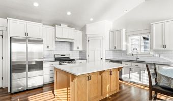 4736 S Thunder Dr, Ammon, ID 83406