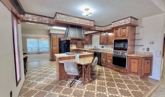 101 7th Ave NW, Bowman, ND 58623