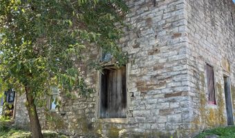 105 Couch St, Alton, MO 65606