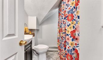 203 Farmington Ave, Cranston, RI 02920