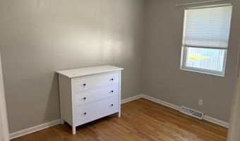3810 Ontario St, Ames, IA 50014