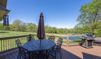 5120 Country Hills Dr, Aurora, IN 47001