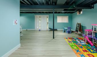 3244 Dunwoodie Rd, Ann Arbor, MI 48105