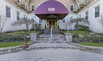500 Deal Lake Dr 1E, Asbury Park, NJ 07712