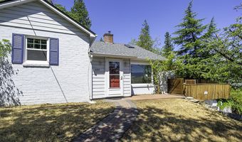 681 Liberty St, Ashland, OR 97520