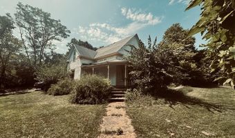 400 1st St, Anderson, MO 64831