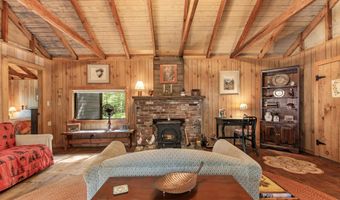 100 Singing Eagle Rd, Moultonborough, NH 03254