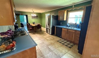410 N Cypress St, Advance, MO 63730
