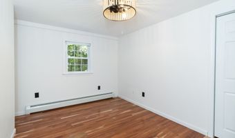 150 Chestnut St, Branford, CT 06405