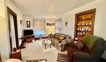 912 S Lloyd St, Aberdeen, SD 57401