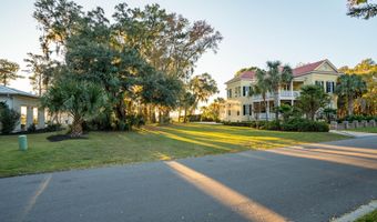 25 River Pl, Beaufort, SC 29906