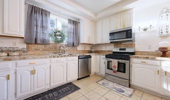 6306 GILBRALTER Ct, Bowie, MD 20720