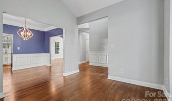 1926 Dunhill Dr, Charlotte, NC 28205