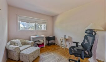 26 Warren Dr, Aberdeen, NJ 07747