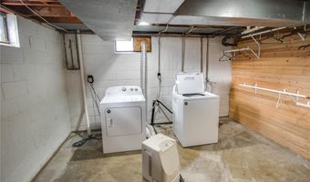 943 McKinley Blvd, Alton, IL 62002