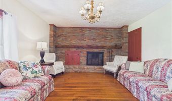 2934 College St, Austinburg, OH 44010