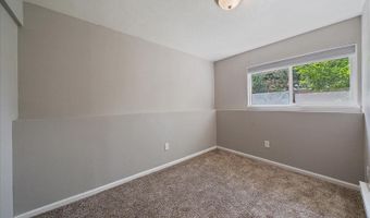 1043 Lilac Ct, Broomfield, CO 80020