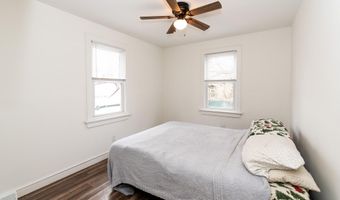 30 2nd St St, Franklinville, NJ 08322