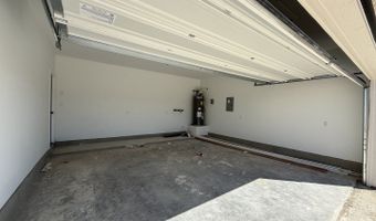 10911 Bop Ln, Adkins, TX 78101