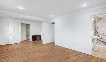 6408 MARYVIEW St, Alexandria, VA 22310