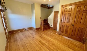 911 Pine St, Atlantic, IA 50022