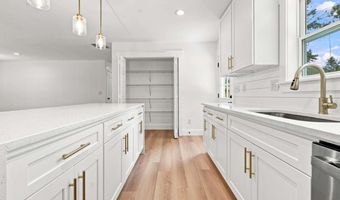 4380 Navajo Ln SE, Acworth, GA 30102