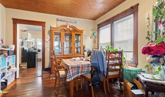 9 Southern St, Cranston, RI 02920