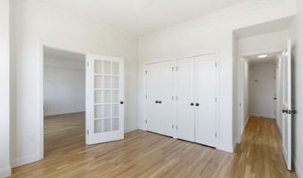 6 Whittier Place 17D, Boston, MA 02114