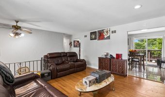356 W Park Ave, Addison, IL 60101