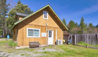 5047 Takilma Rd, Cave Junction, OR 97523