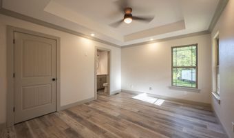 405 Lumpkin Dr, Batesville, AR 72501