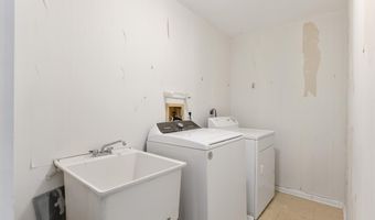 57 Anchorage Ct 705, Atlantic City, NJ 08401