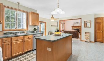 7 Cathedral Ct, Cumberland, RI 02864