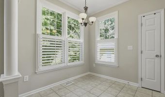1748 Town Home Dr, Apex, NC 27502