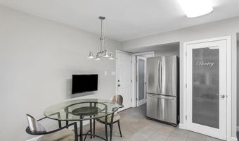 1131 Claytonbrook Ct, Ballwin, MO 63011