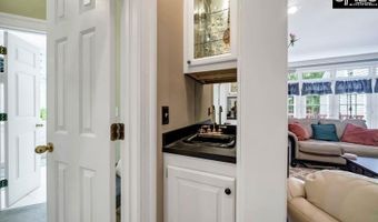 2 Crescent Lake Ct, Blythewood, SC 29016