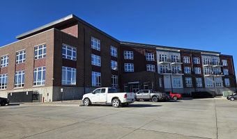 120 NE Twin Steeples Unit 208, Dyersville, IA 52040