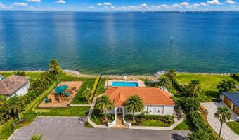 5909 ZAKI Ln, Apollo Beach, FL 33572